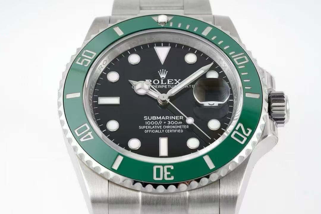 Rolex Submariner Hulk Green Dial Men's Luxury Watch Rolex Submariner Hulk Green Dial Men's Luxury Watch