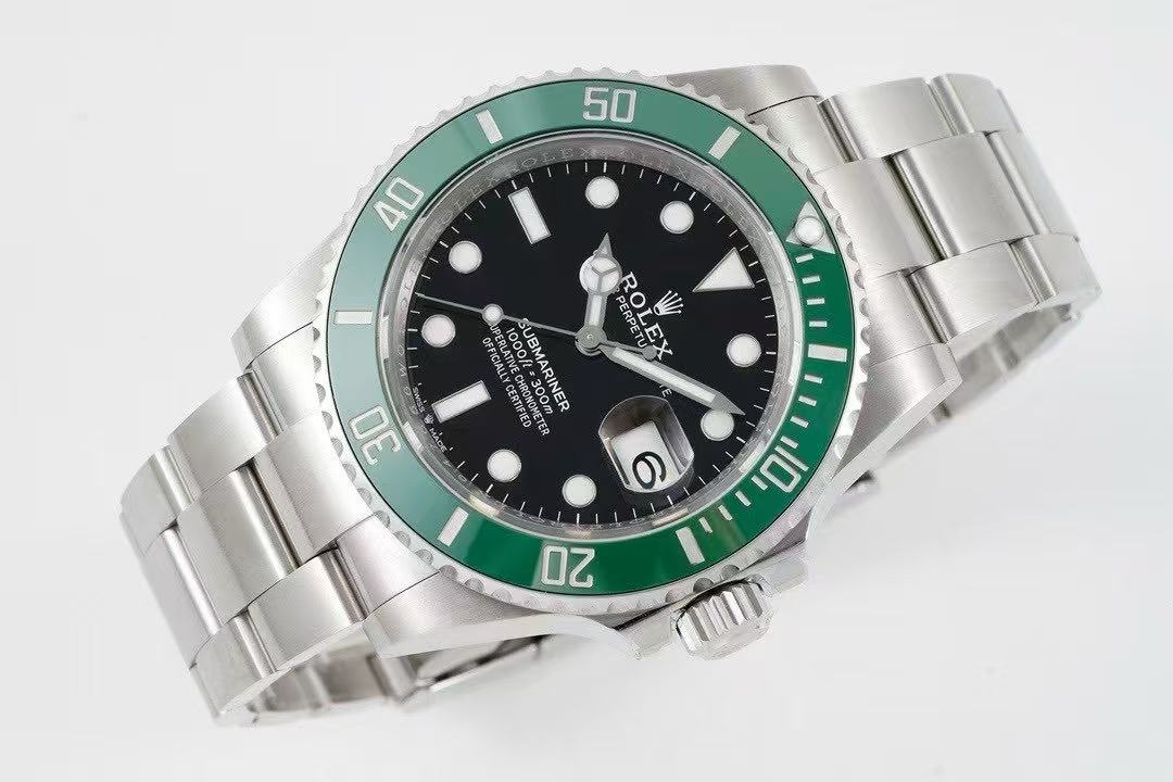 Rolex Submariner Hulk Green Dial Men's Luxury Watch Rolex Submariner Hulk Green Dial Men's Luxury Watch